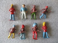 BRITIANS LTD ENGLAND WESTERN FIGURES 7 INDIANS 1 COWBOY - ENGLAND