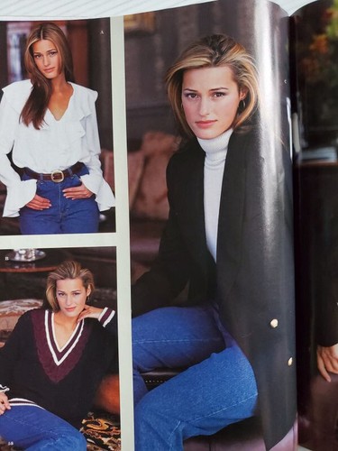 1993 FALL Victoria's Secret Catalog Karen Mulder Stephanie SEYMOUR Yasmin Le Bon - Picture 12 of 16