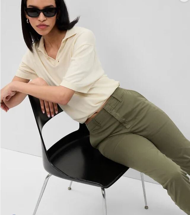 NWT 70 Gap Women's Downtown Khaki Olive Green Capri Straight Leg Pants