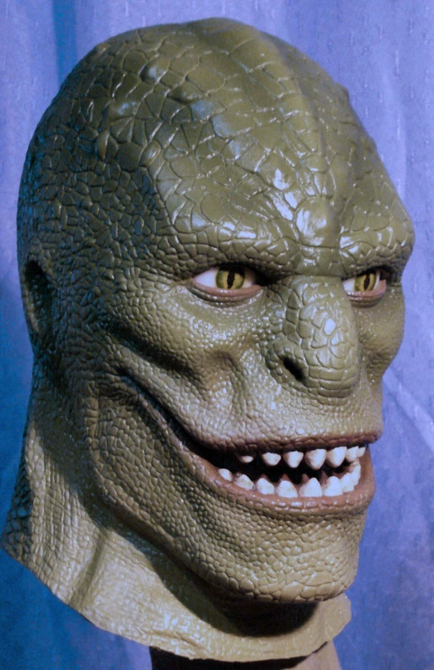 Lizard latex Mask, Villain Man Spider Curtis, Cosplay, Halloween - Image 4 of 4