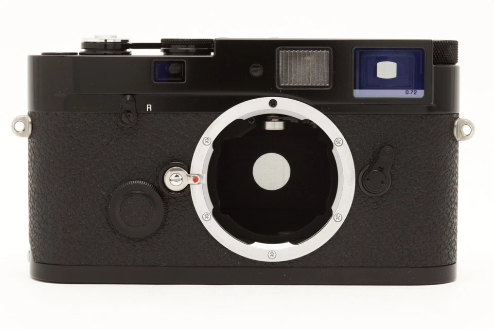 Leica MP 0.72 Rangefinder Camera (Black) #49020 - Image 2 of 4