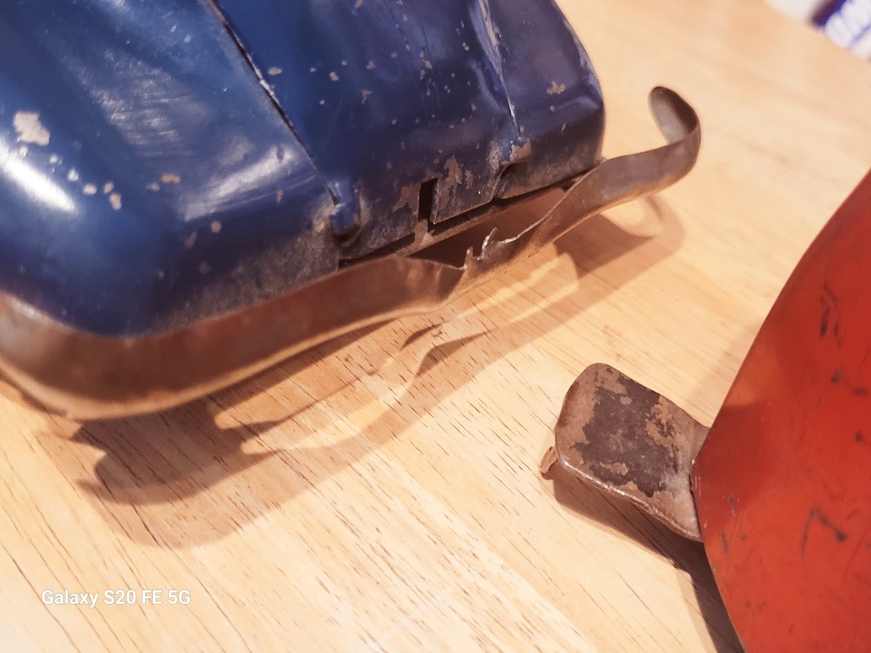 NICE VINTAGE LARGE 1930's  WYANDOTTE LaSALLE SEDAN With TRAVEL TRAILER