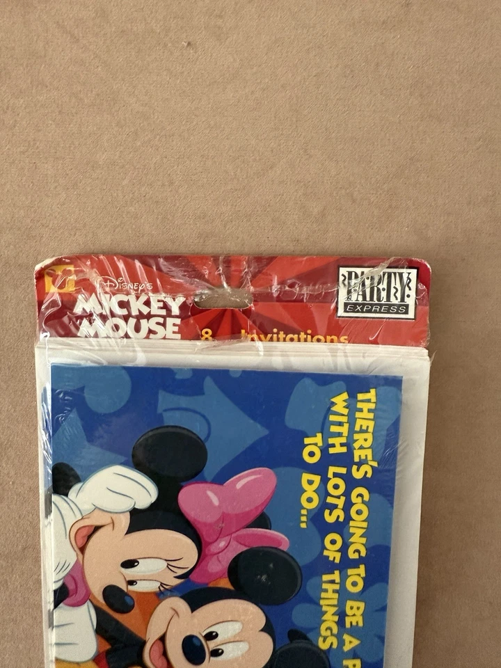 Mickey Mouse Disney Vintage Hallmark Party Express 8 Invitaciones de Papel Nuevo de Lote Antiguo NUEVO Foto 3 de 4