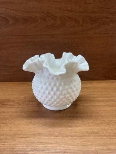 Fenton 5"x6” White Milk Glass Hobnail Ruffled Edge Bowl Rose Vase VTG Farmhouse