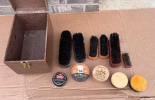 Vintage Esquire Shoe Valet De Luxe Shoe Shine Wood Box w 8 Brushes 3 Polish