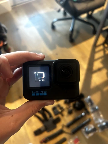 GoPro HERO10 black Action Camera Bundle with 3 additional batteries