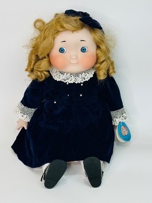 Dolly Dingle Limited Edition 1321/2500 Porcelain 20'' Musical Doll ''Hello Dolly''