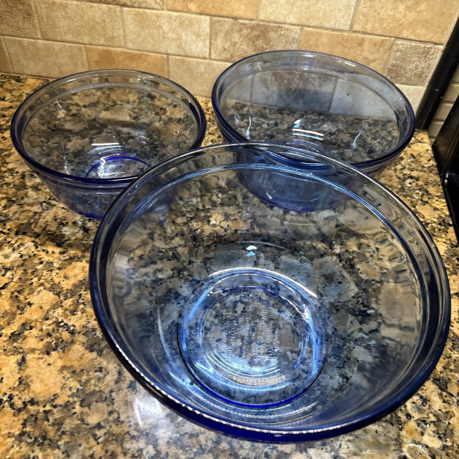 Vintage Anchor Cobalt Blue Glass Mixing Nesting Bowls Set Of 3
Opens in a new window or tab