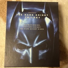 The Dark Knight Trilogy Box Set (5 Blu-Ray Set + Book)