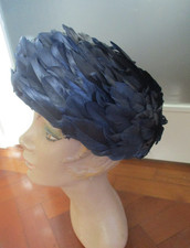 BEAUTIFUL VINTAGE NAVY FEATHER HAT 1960s