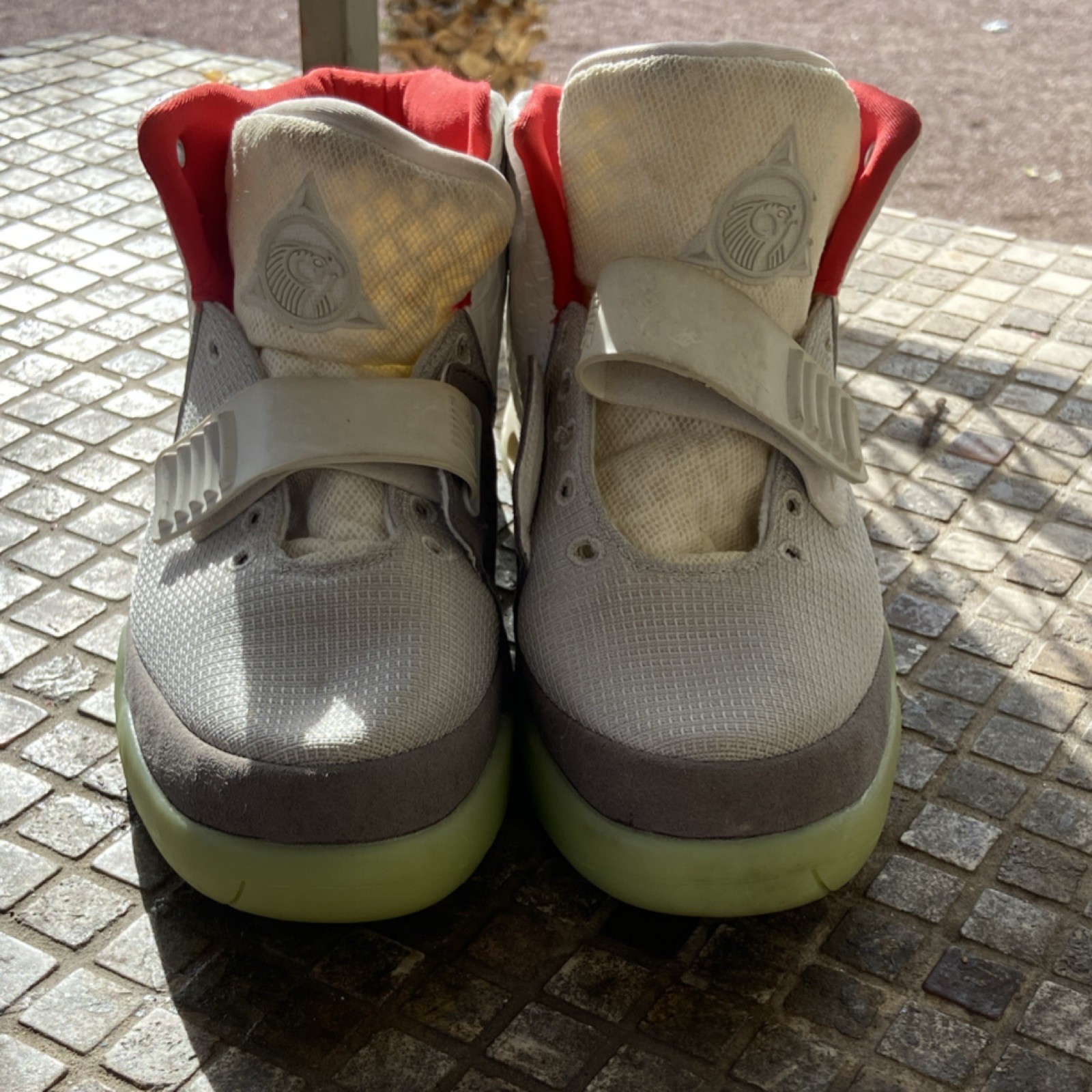 Nike Air Yeezy 2 High-Top Sneakers Gray Red White Basketball thumbnail 3