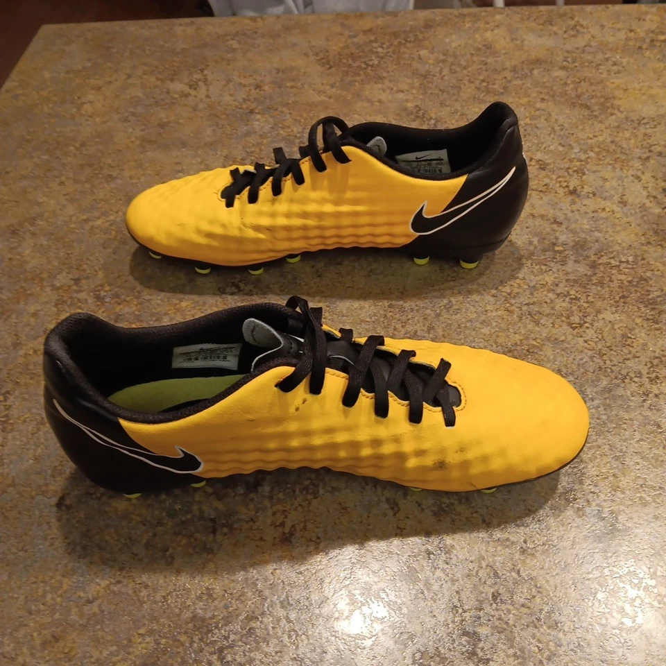 Nike Magista Obra 2 SG Pro ACC US 8.5 Soccer Cleats - Image 4 of 4