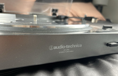 Audio-Technica AT-LP60 Silver Belt Drive Stereo Turntable  TESTED WORKING