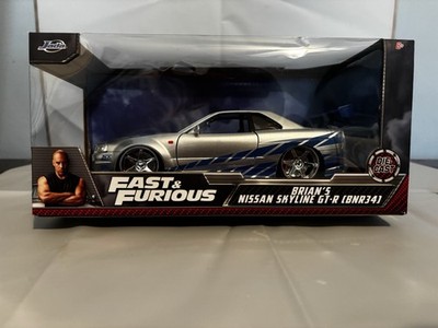ブライアン　ニッサン・スカイライン GT-R (BNR34) Brian's Nissan Skyline GT-R (BNR34) Silver with Blue Stripes and
