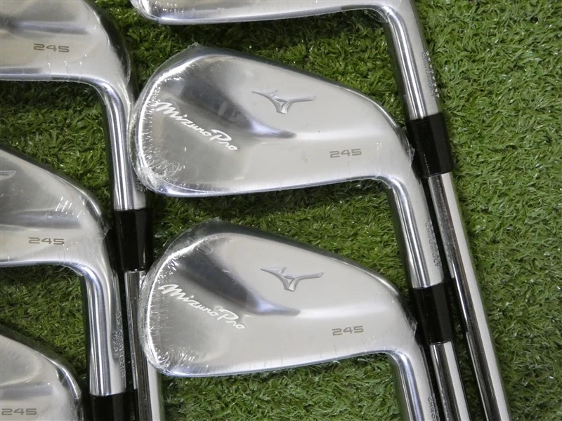 Mizuno Pro 245 Forged Irons 5-P AMT Tour White R300 Regular Steel New - Image 2 of 4
