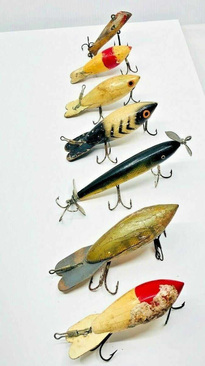 Vintage Fishing Lures Lot of 7 old wood 1 with lead weight Vintage Fishing Lures Lot of 7 old wood 1 with lead weight