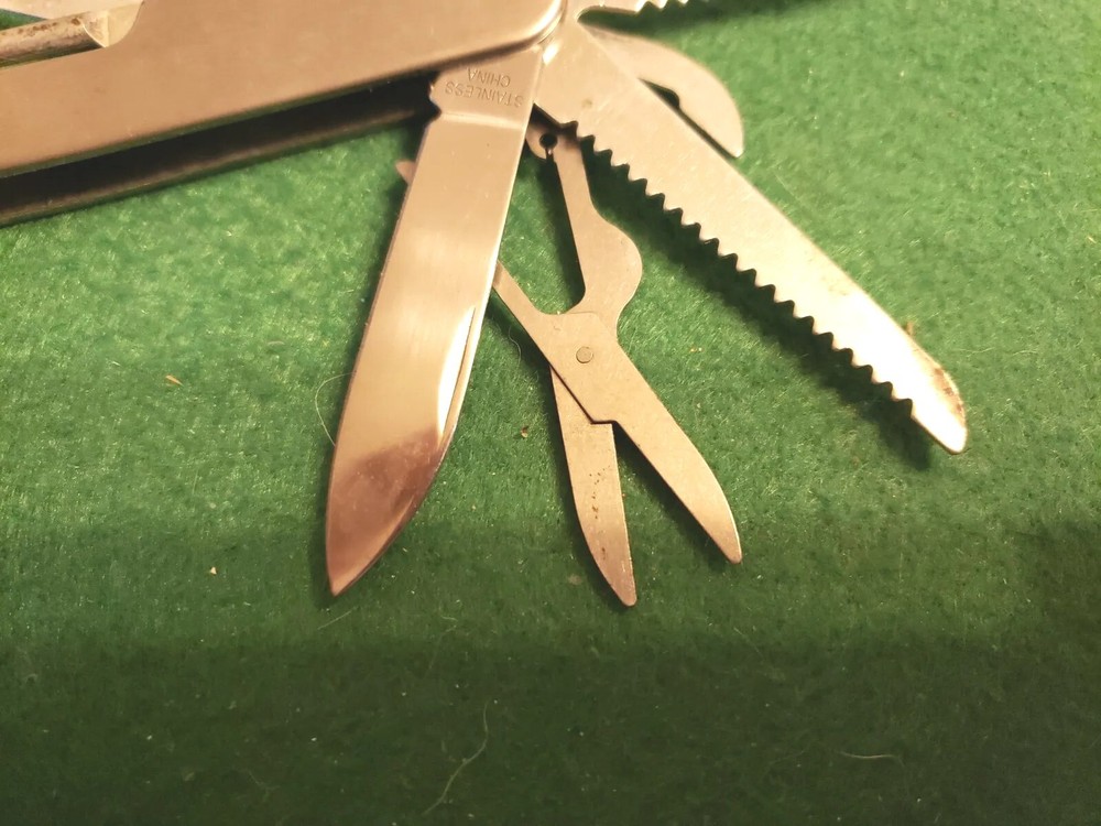 Compact Multi-Tool Pocket Knife for Everyday Carry