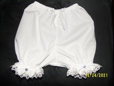 Short White Bloomers w/Eyelet Lace Bow and Blink stone Size 3mo-5t