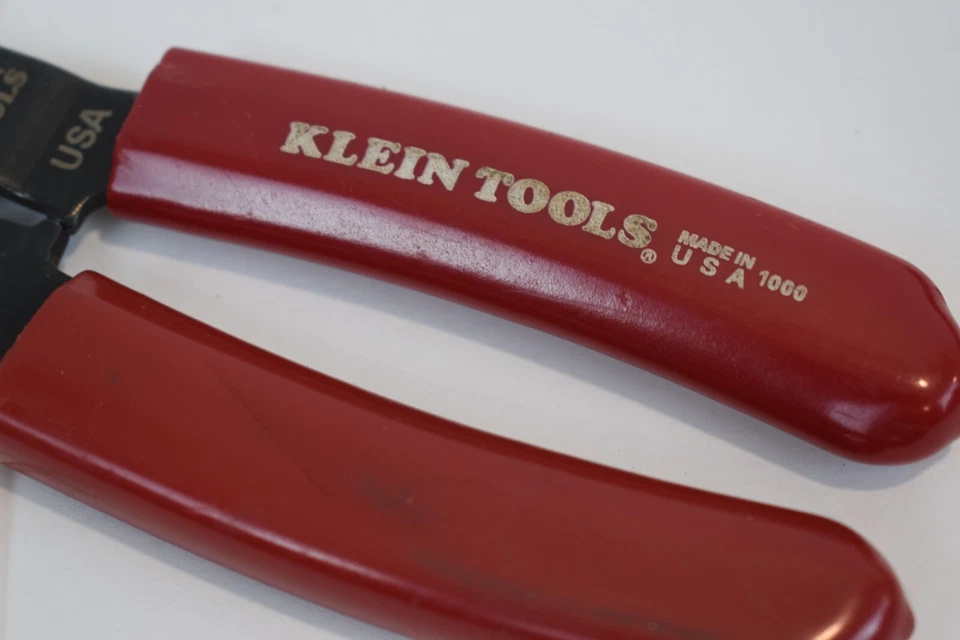 Klein Tools 1000 EE. UU. Herramienta Multiusos Pelacadores Crimpadora Cortador Mango Rojo Foto 3 de 4