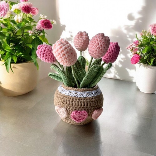 Crochet Tulip Flowers And Vase Homemade By Hand gift For Flower Lovers - Afbeelding 2 van 2