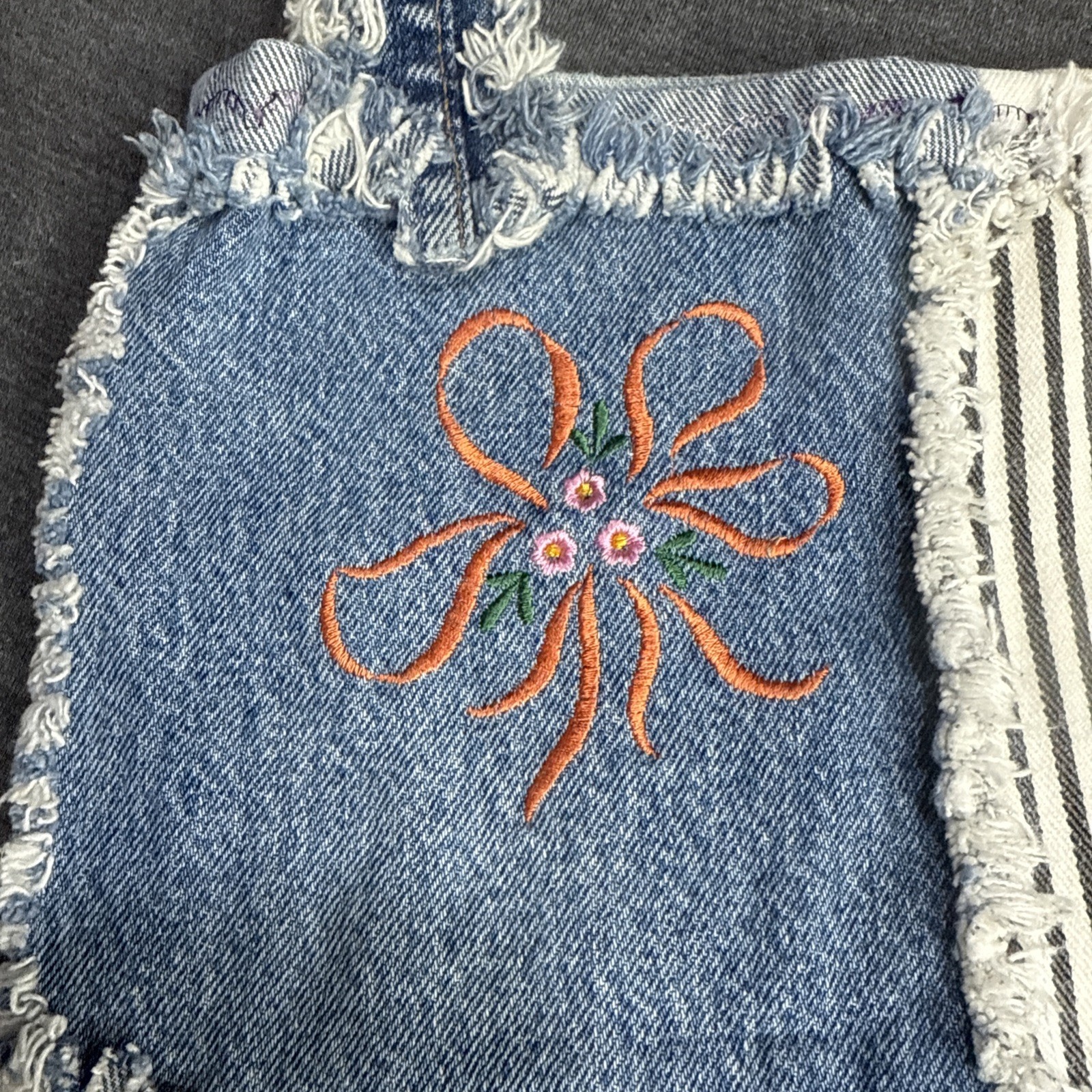 Handmade Denim Patchwork Tote Bag Embroidered Flo… - image 9