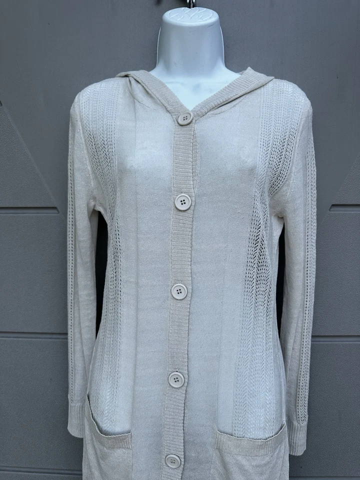 Cárdigan plumero con capucha mezcla de lino frontal botón ganchillo Dolce Cabo talla S avena Foto 4 de 4