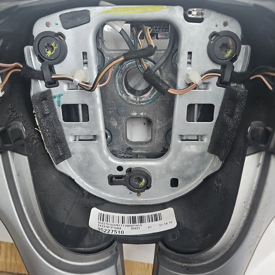 11 12 13 14 15 CHEVY CRUZE Steering Wheel w/ cruise control LEATHER BLACK - Image 2 of 4