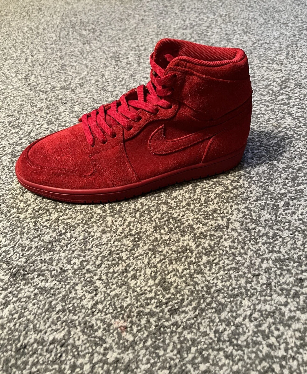Air jordan retro 1 red best sale suede