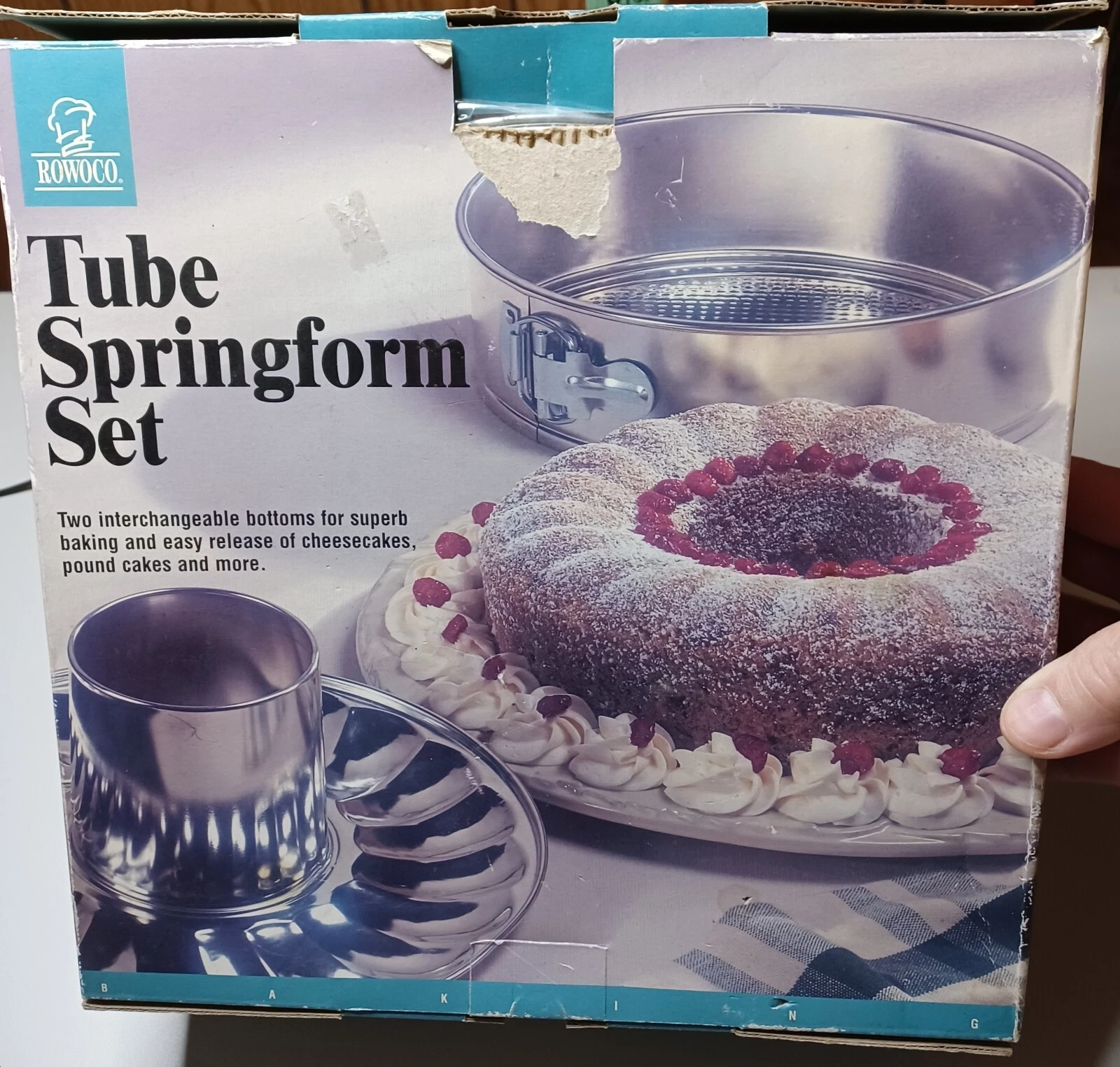 Rowoco Springform Baking Pans Set with Box, 2 bottoms bundt & flat