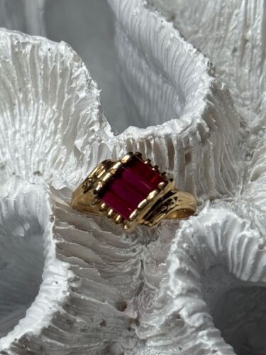 14K YELLOW GOLD RING RUBY SIZE 2.5 - Picture 6 of 15