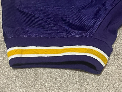Camiseta deportiva usada del juego East Carolina Pirates Robinson Russell Athletic talla 44 GMAC Bowl - Imagen 11 de 21