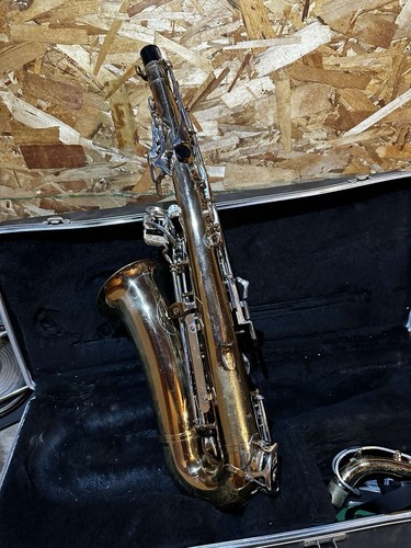 Selmer Bundy 2 Alto Saxophone w/case. Complete. - Picture 4 of 7