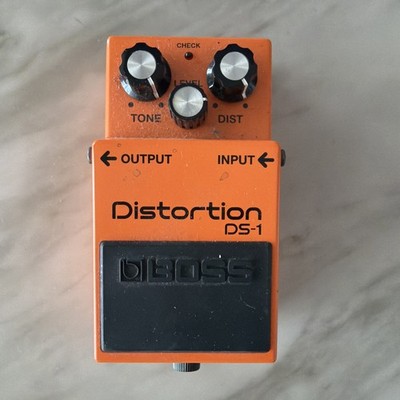 BOSS Distortion DS-1
