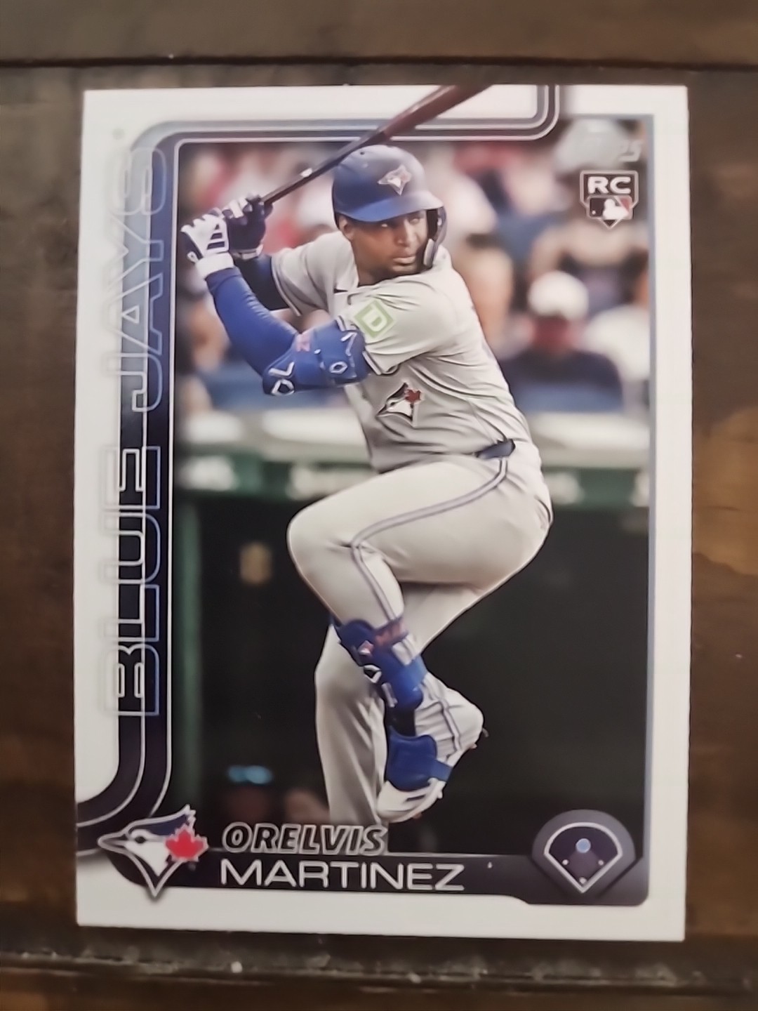 2025 Topps Series 1 - Orelvis Martinez #18 Sandglitter (RC)