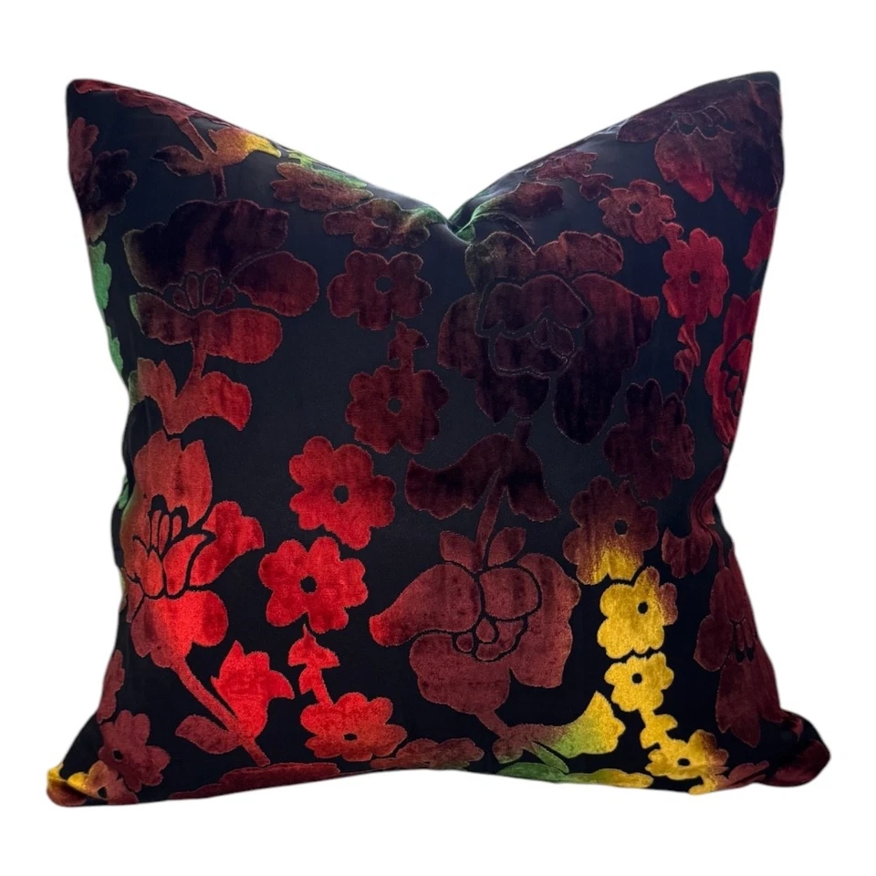 Almohada decorativa de lujo de terciopelo Burnout de ámbar carmesí (inserto incluido) Foto 3 de 3