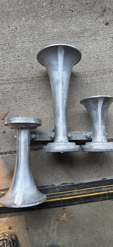 Nathan k3 train horn