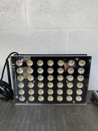 Orphek - Atlantik Compact V4 (Gen 2) LED Light Fixture (PRE-OWNED)