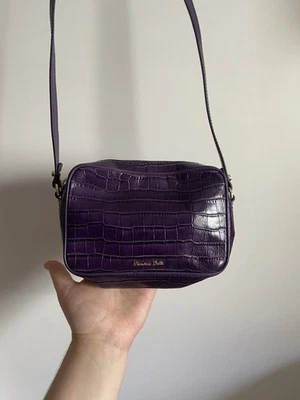 Neuwertig Massimo Dutti Tasche Umhängetasche Lila Leder H 12 B 17 T 5 - Bild 1 von 4