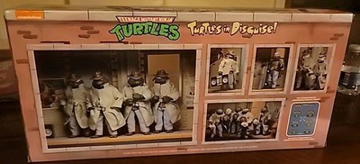 NECA Teenage Mutant Ninja Turtles: Turtles in Disguise Action