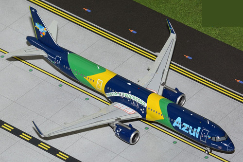 G2AZU1085 Azul Linhas Aereas Airbus A321neo PR-YJE Scale 1:200