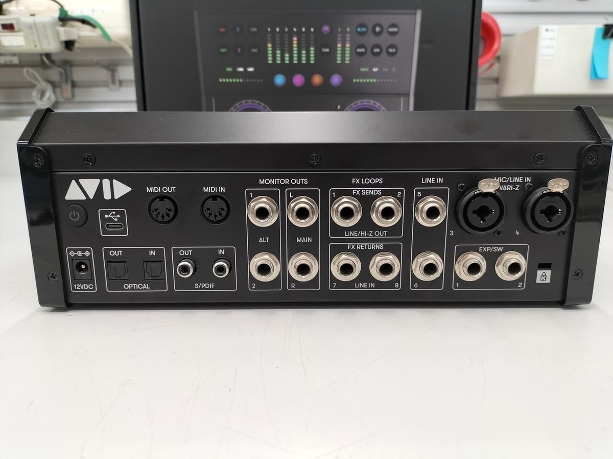 Avid MBox Studio USB Audio Interface USB-C Desktop Black top mint