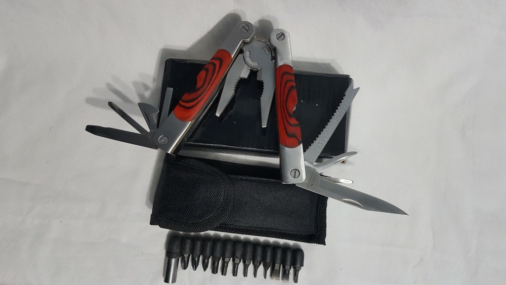 Multi Tool Folding Pocket Knife with Screwdriver Bit Set