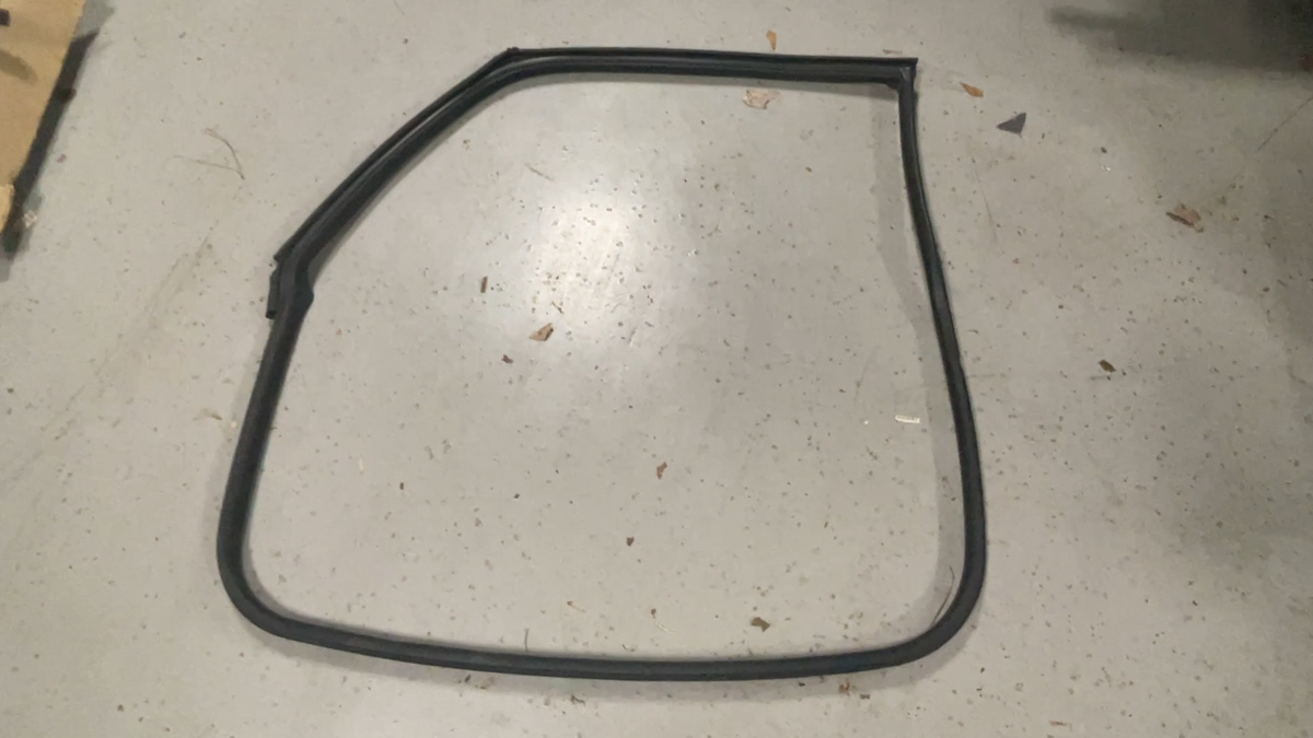 2002-2013 MINI Cooper Hatchback Left Driver Door Seal 51767151383