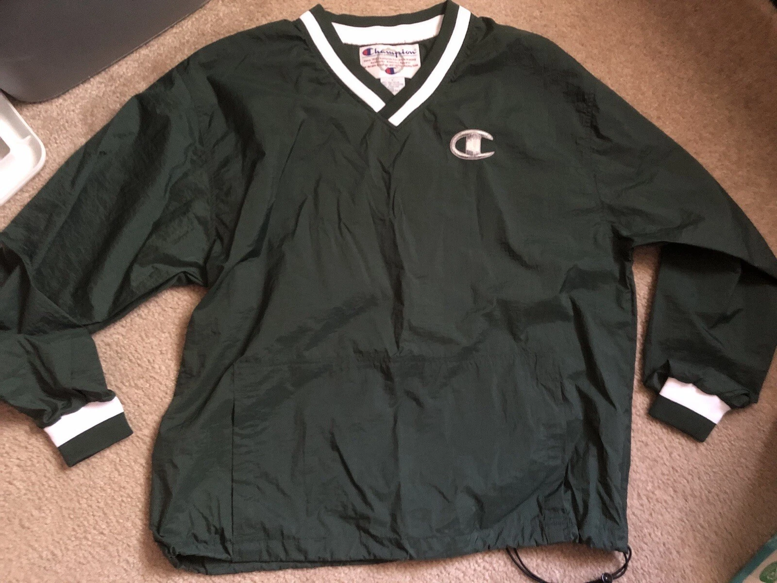VINTAGE CHAMPION VNECK WINDBREAKER SIZE LARGE MENS