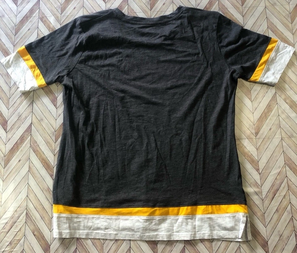 NHL Pittsburgh Penguins Official Crew Neck Women’s Short Sleeve Tee Size Large - Image 3 of 4