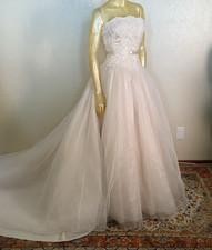 NWT Oleg Cassini David's Bridal Lace Wedding Dress Style 9158 in Beige - Size 4