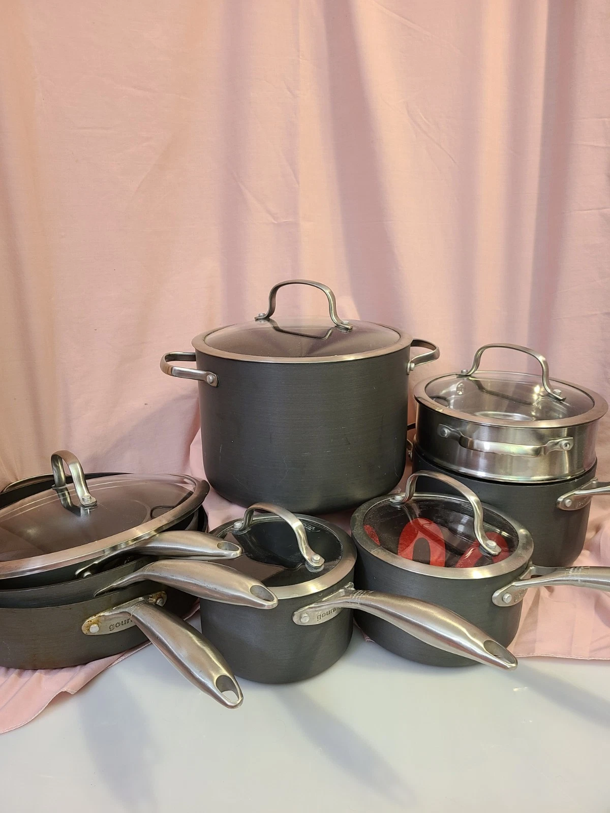 Gourmet Cookware Set Pans W/glass Lids 13 PC Non-stick Inside And Out VG Cond