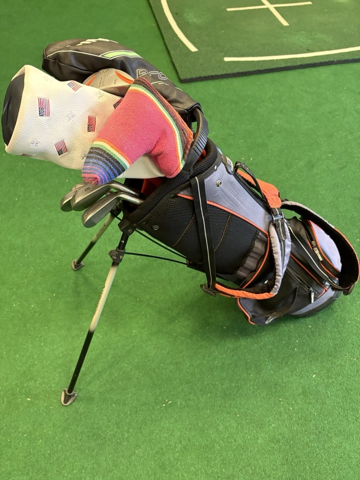 "Juego de golf para niños de Estados Unidos con conductor Callaway y putter para zurdos 51"" 10 clubes" Foto 2 de 4