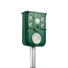 1pcs Smart Ultrasonic Animal Repeller Outdoor Solar