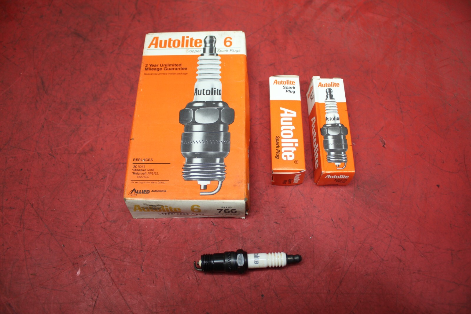 Autolite 766 Copper Resistor Automotive Replacement Spark Plug     Set of 8 